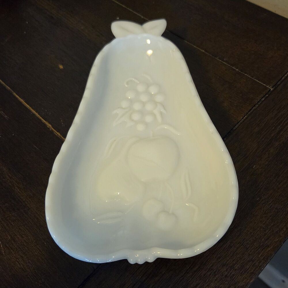 Vintage Hazel Atlas White Milk Glass Pear Shaped Nut Dish / Spoon Rest / Trinket